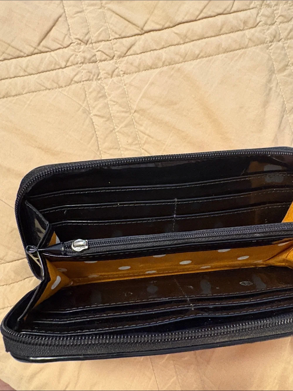 Loungefly Orange and White Gudetama Zip Wallet